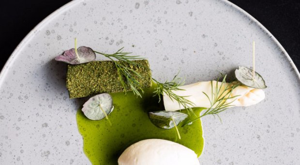 Guide 2023: Michelin-anbefalede restauranter med 1/3 skåret af prisen